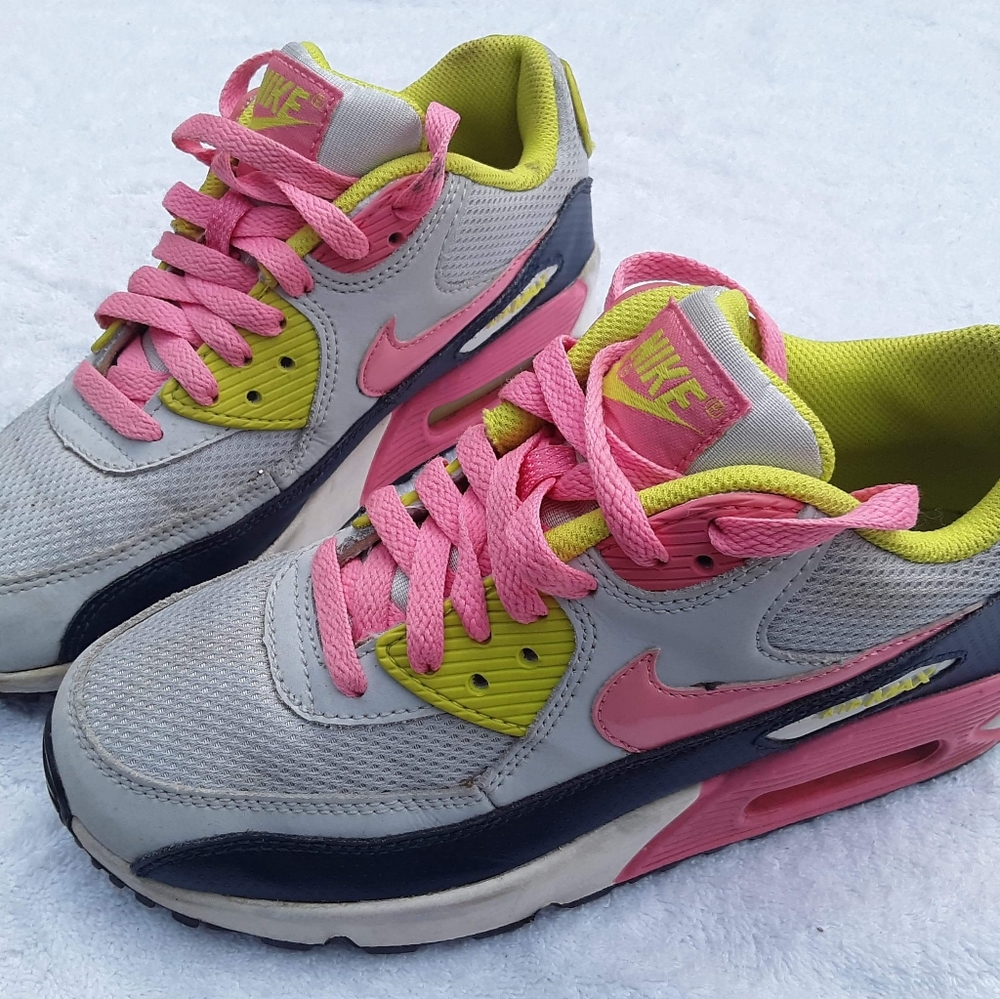 Girl's Nike Air Max